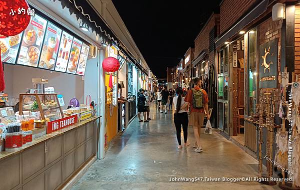 JODD FAIRS Ratchada 喬德拉查達夜市.jpg JODD FAIRS Ratchada 喬德拉查達夜市.jpg