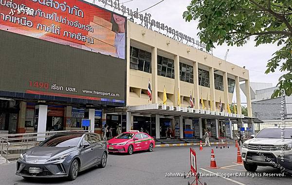 Bangkok Ekamai Eastern Bus Terminal曼谷東巴士站.jpg Bangkok Ekamai Eastern Bus Terminal曼谷東巴士站.jpg
