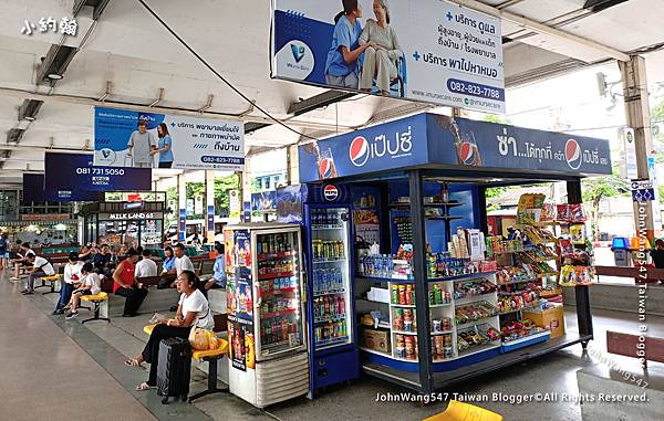 曼谷東巴士站候車月台2.jpg 曼谷東巴士站候車月台2.jpg