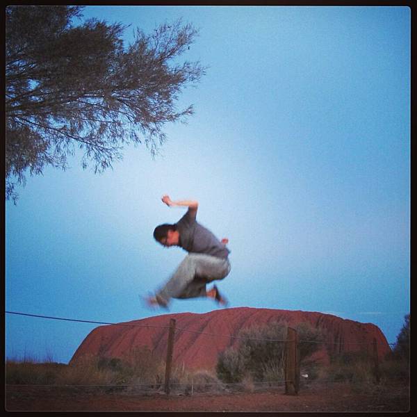 飛上Uluru