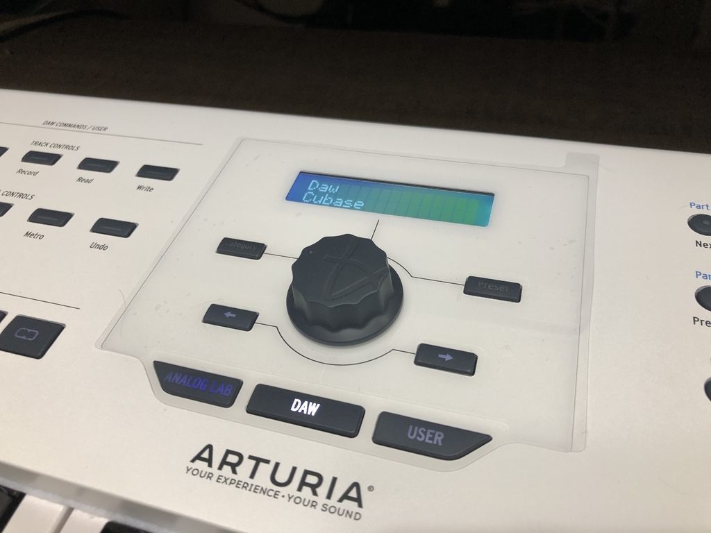 開箱文】Arturia Keylab 61 mkII 不只是MIDI鍵盤，也是DAW控制器