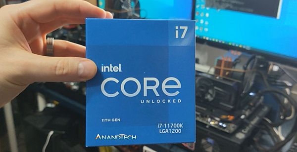 intel十一代i7-11700K_02.PNG