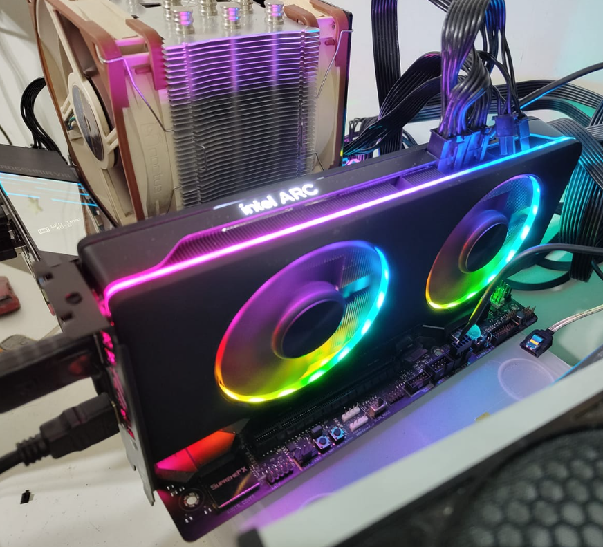 包装無料/送料無料 Acer Intel Predator Arc Intel A770 Arc Predator