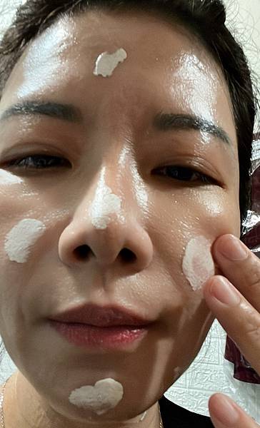 (體驗)法國必買:光傷害修護與抗老保養的法寶——DermEd