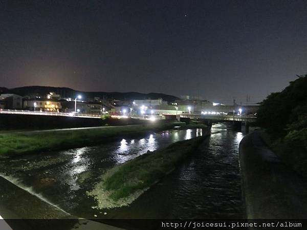 夜晚的鴨川