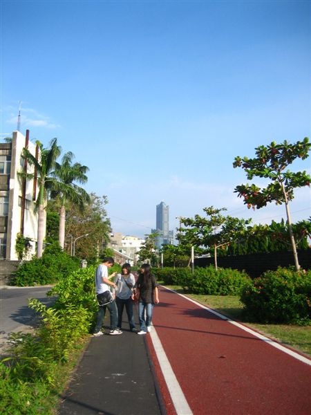 自行車道 臨港鐵道改建