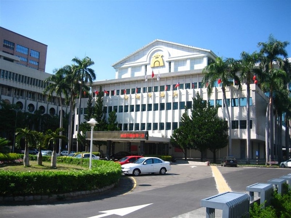 高捷 Walking O4市議會站 高雄市立歷史博物館 南 南 痞客邦