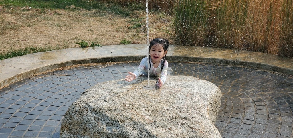 神力女超人初玩推骨牌 20210814_151505_Aberdeen Neighbourhood Park.jpg