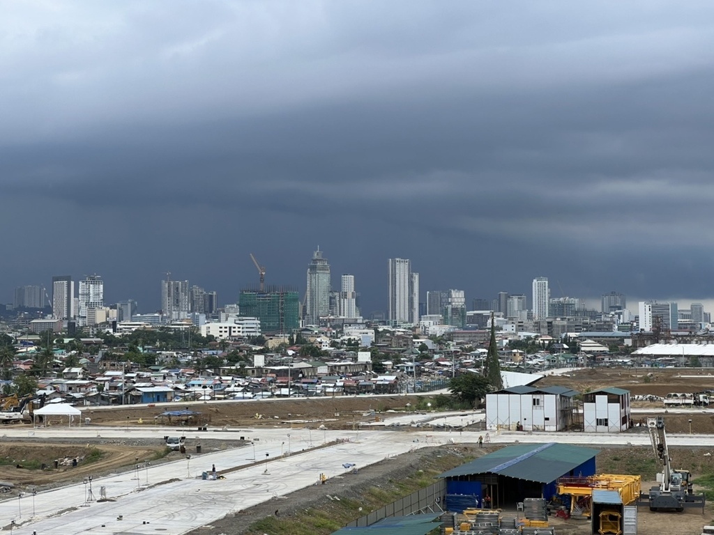 租車自駕遊和交通罰單 20220514_Cebu_06_SM Seaside City View.jpg