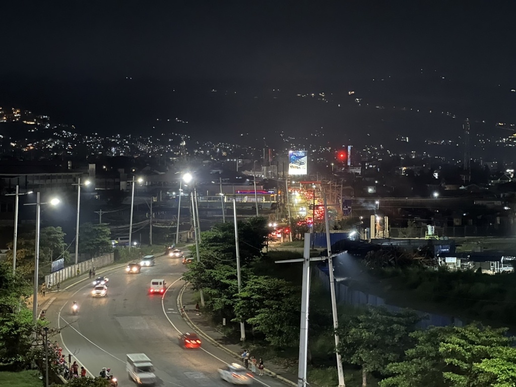 租車自駕遊和交通罰單 20220514_Cebu_27_Night View.jpg