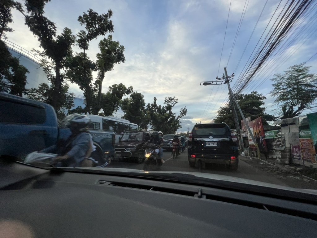 租車自駕遊和交通罰單 20220516_Cebu_13_Street.jpg