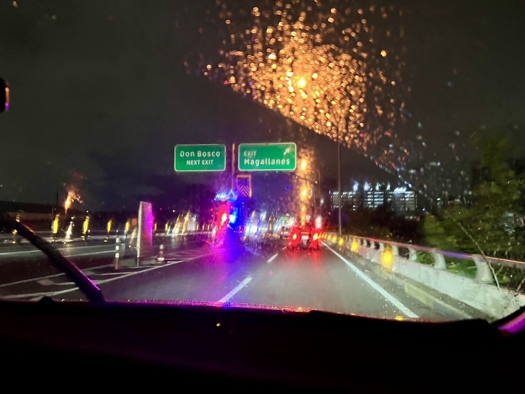 長灘島日記 20250627_221500_Manila, Philippines.JPG 長灘島日記 20250627_221500_Manila, Philippines.JPG