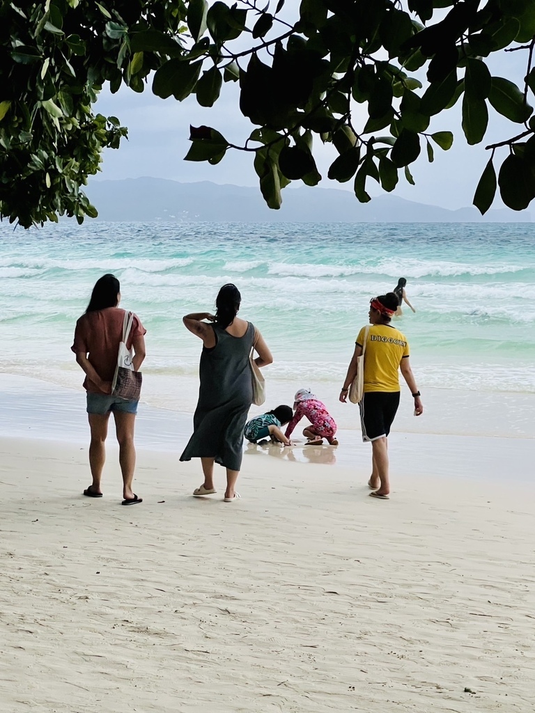 長灘島日記 20250702_193101_HeSa%26;_Boracay, Philippines.JPG 長灘島日記 20250702_193101_HeSa%26;_Boracay, Philippines.JPG