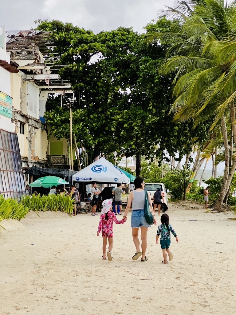 長灘島日記 20250702_193009_CaHeSa_Boracay, Philippines.JPG 長灘島日記 20250702_193009_CaHeSa_Boracay, Philippines.JPG