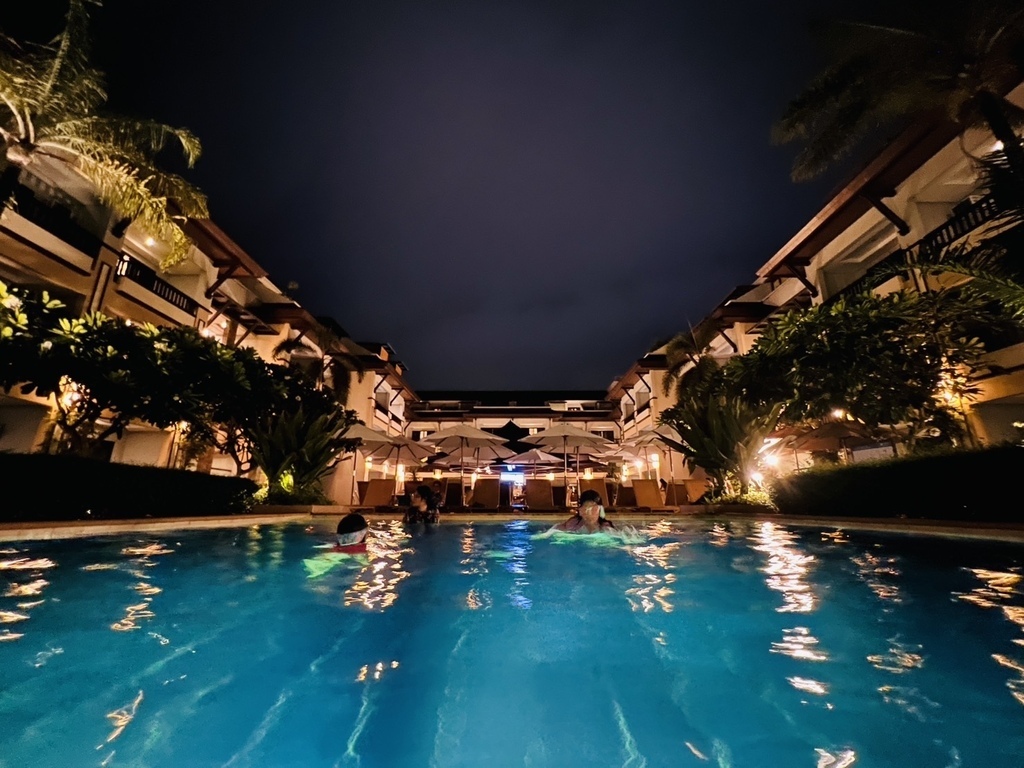 長灘島日記 20250703_195100_CaHeSa_Boracay, Philippines.JPG 長灘島日記 20250703_195100_CaHeSa_Boracay, Philippines.JPG