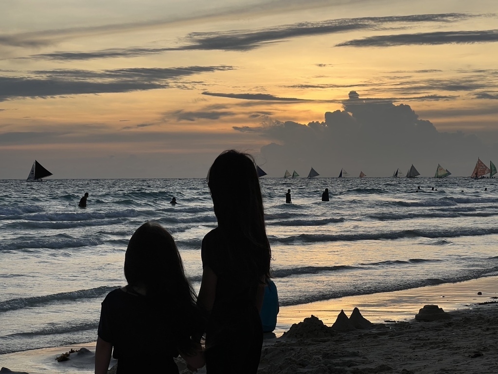 長灘島日記 20250706_191513_HeSa_Boracay, Philippines.JPG 長灘島日記 20250706_191513_HeSa_Boracay, Philippines.JPG