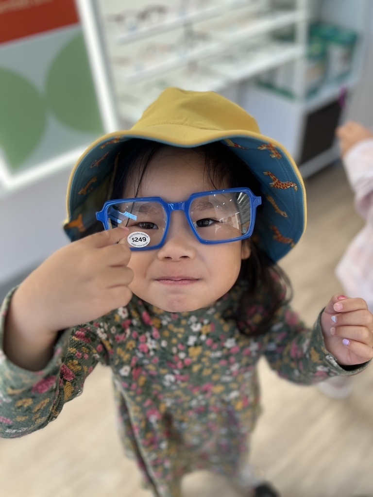 左傾 20250720_175800_Sa_Richmond Centre Optometry.JPG 左傾 20250720_175800_Sa_Richmond Centre Optometry.JPG