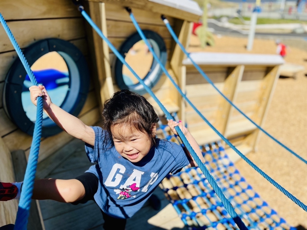 左傾 20250721_160401_Sa_Steveston park playground.JPG 左傾 20250721_160401_Sa_Steveston park playground.JPG