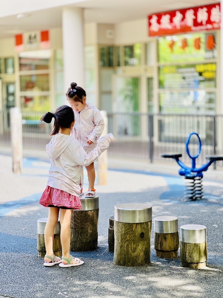 左傾 20250804_125900_HeSa_Lang Neighbourhood Park.JPG 左傾 20250804_125900_HeSa_Lang Neighbourhood Park.JPG