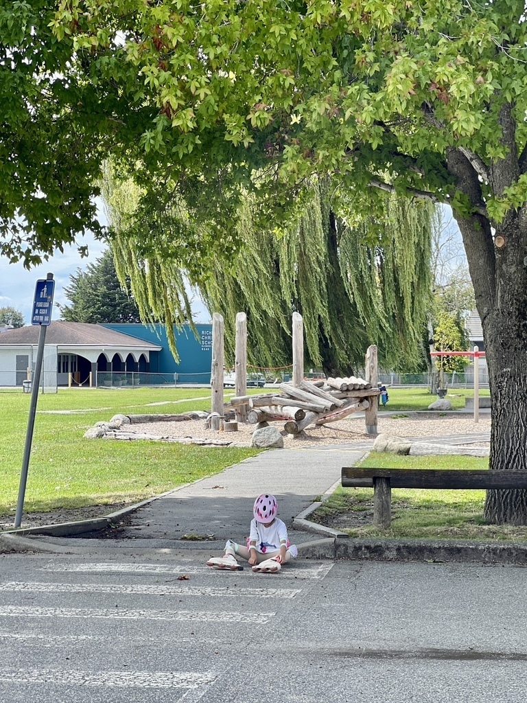 威權 20250818_142100_He_Roller Skates.JPG 威權 20250818_142100_He_Roller Skates.JPG