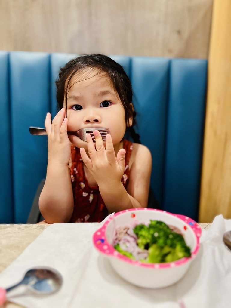 威權 20250825_130400_Sa_Meal.JPG 威權 20250825_130400_Sa_Meal.JPG