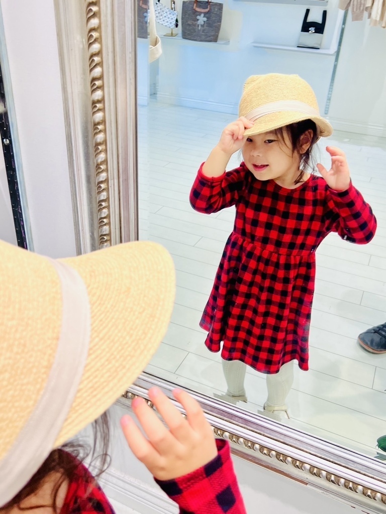 開學了 20250907_165101_Sa_Mall.JPG 開學了 20250907_165101_Sa_Mall.JPG