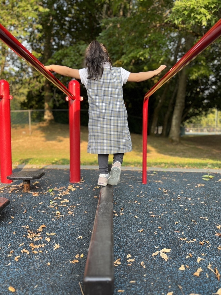 開學了 20250905_174000_Sa_Playground.JPG 開學了 20250905_174000_Sa_Playground.JPG