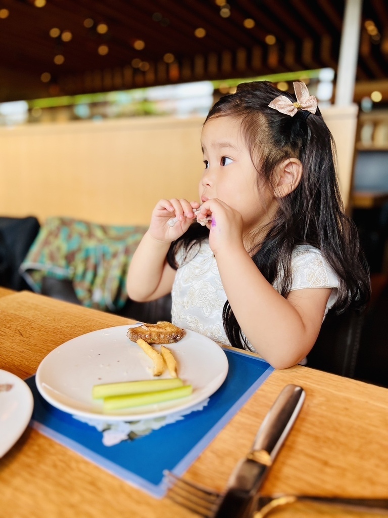 開學了 20250914_153001_Sa_Cactus Richmond Centre.JPG 開學了 20250914_153001_Sa_Cactus Richmond Centre.JPG