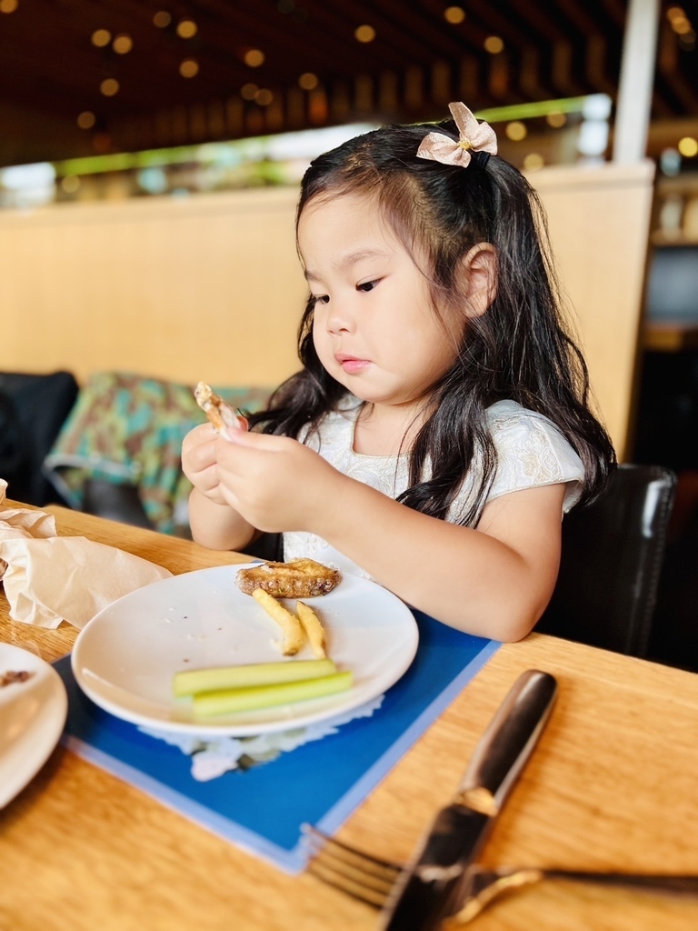 開學了 20250914_153000_Sa_Cactus Richmond Centre.JPG 開學了 20250914_153000_Sa_Cactus Richmond Centre.JPG