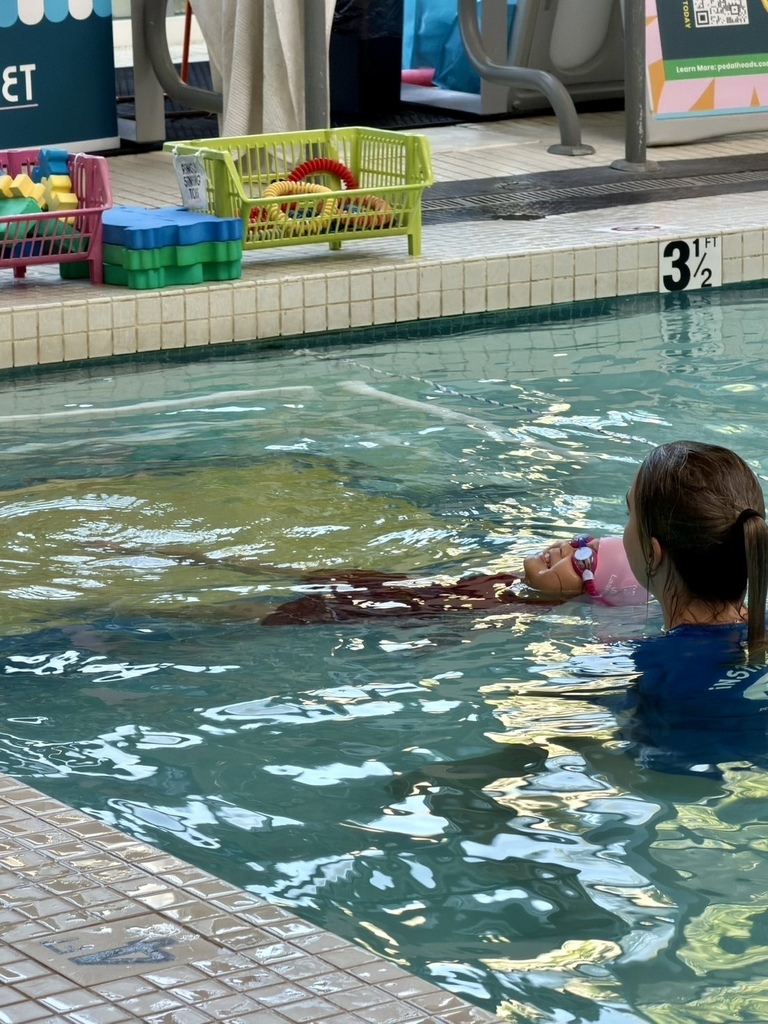 中秋節 20251004_163700_Sa_Watermania.JPG 中秋節 20251004_163700_Sa_Watermania.JPG