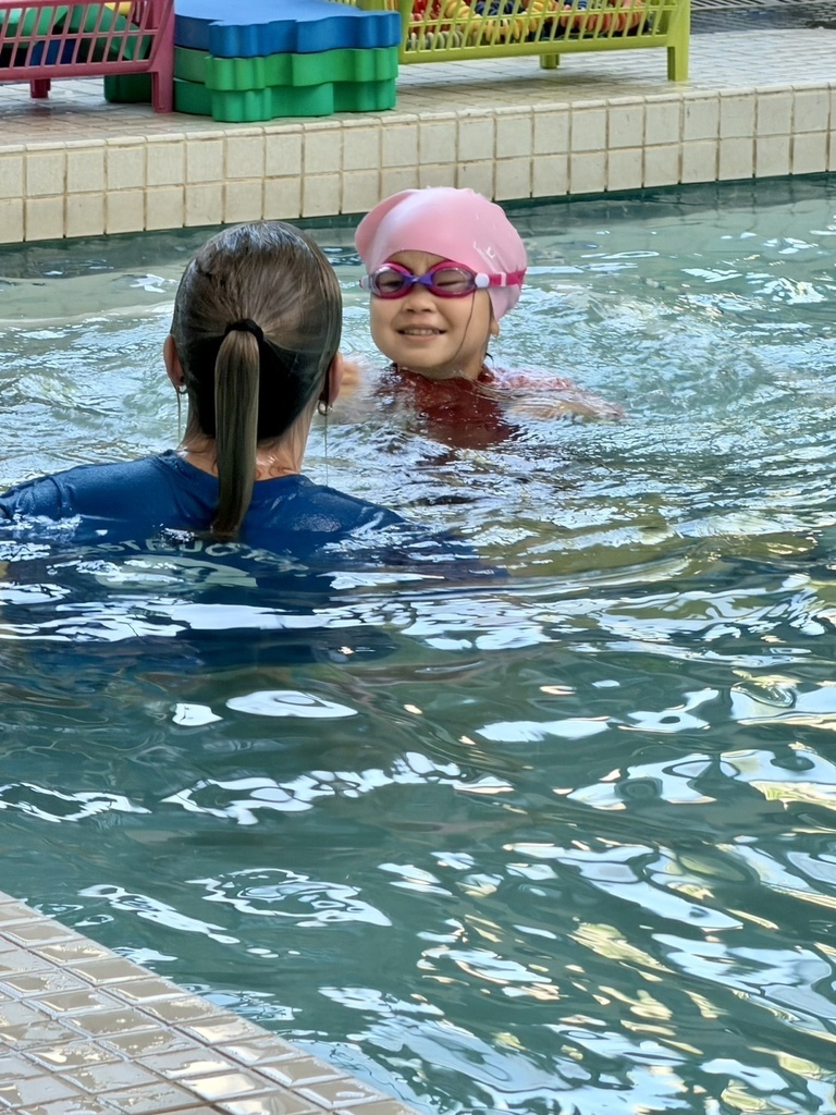 中秋節 20251004_163601_Sa_Watermania.JPG 中秋節 20251004_163601_Sa_Watermania.JPG