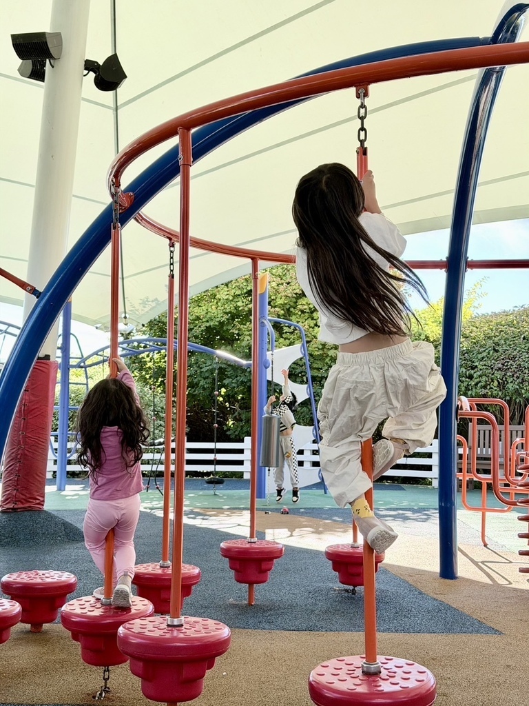 中秋節 20251005_112801_HeSa_YVR Outlet.JPG 中秋節 20251005_112801_HeSa_YVR Outlet.JPG