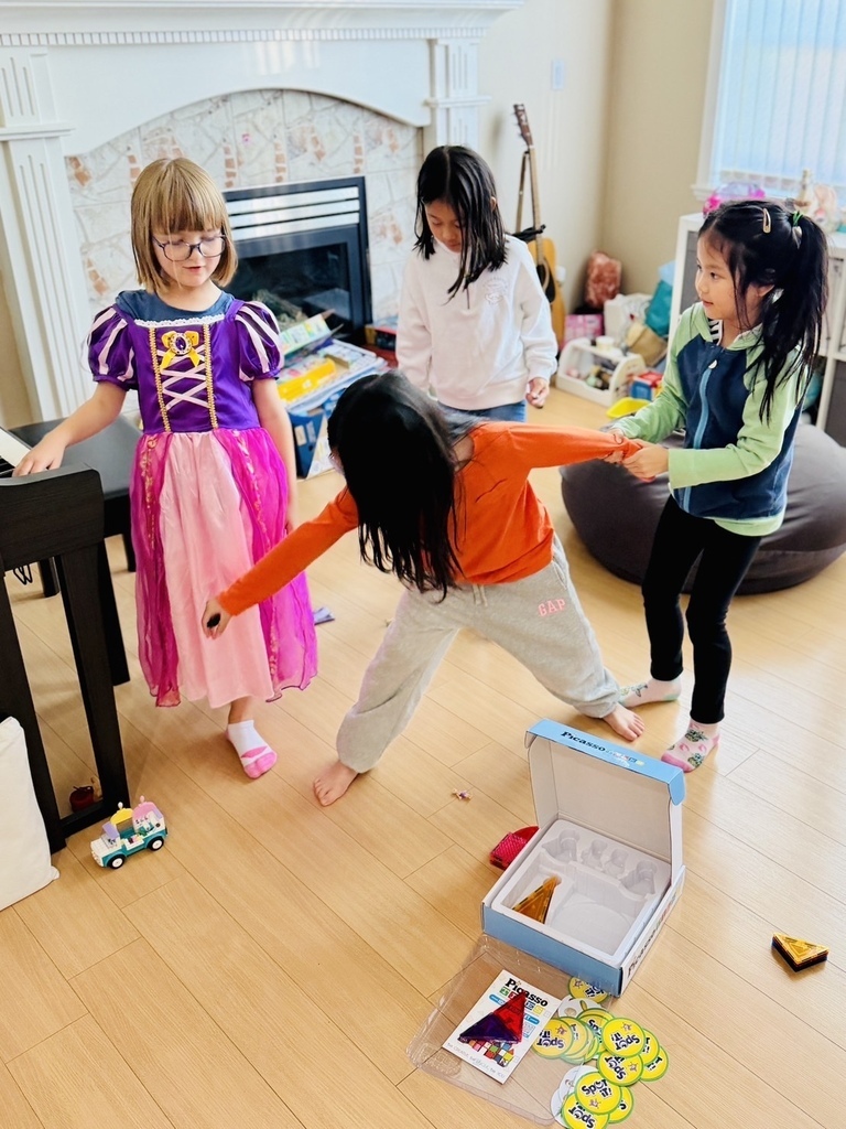 中秋節 20251013_132200_He%26;_Science Club.JPG 中秋節 20251013_132200_He%26;_Science Club.JPG