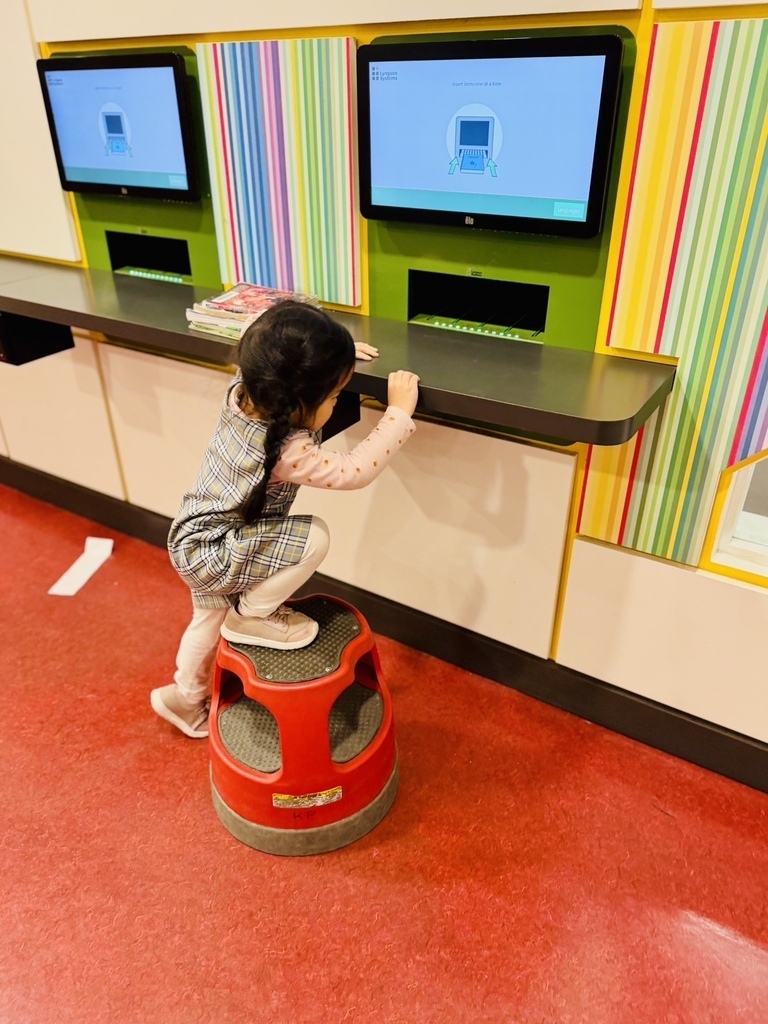 中秋節 20251014_174500_Sa_RPL.JPG 中秋節 20251014_174500_Sa_RPL.JPG