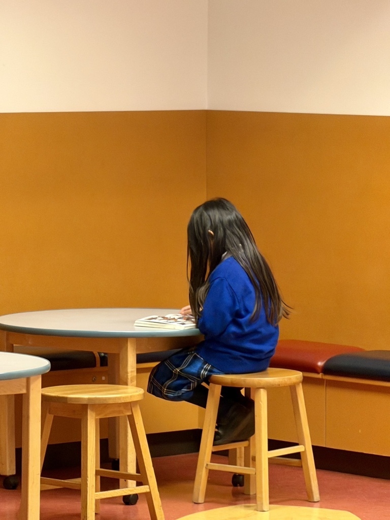 中秋節 20251016_191600_He_RPL.JPG 中秋節 20251016_191600_He_RPL.JPG