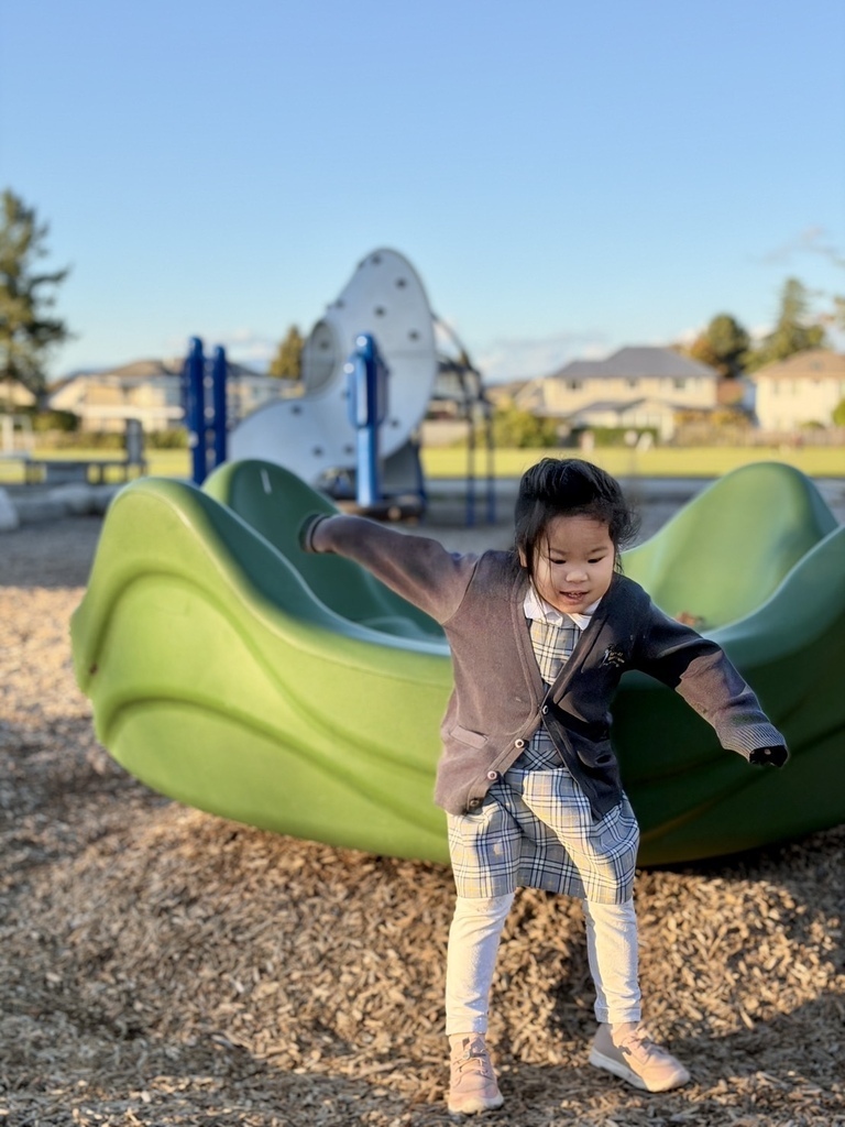 中秋節 20251017_171800_Sa_Playground.JPG 中秋節 20251017_171800_Sa_Playground.JPG