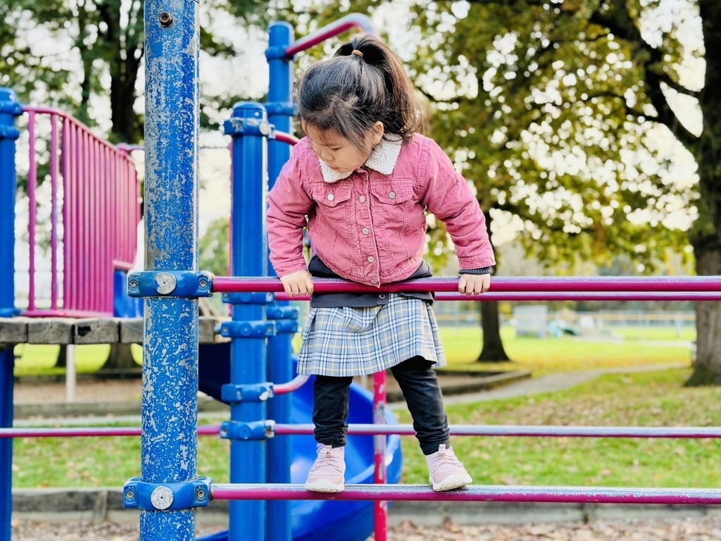 中秋節 20251016_174000_Sa_Blundell Neighbourhood Park.JPG 中秋節 20251016_174000_Sa_Blundell Neighbourhood Park.JPG