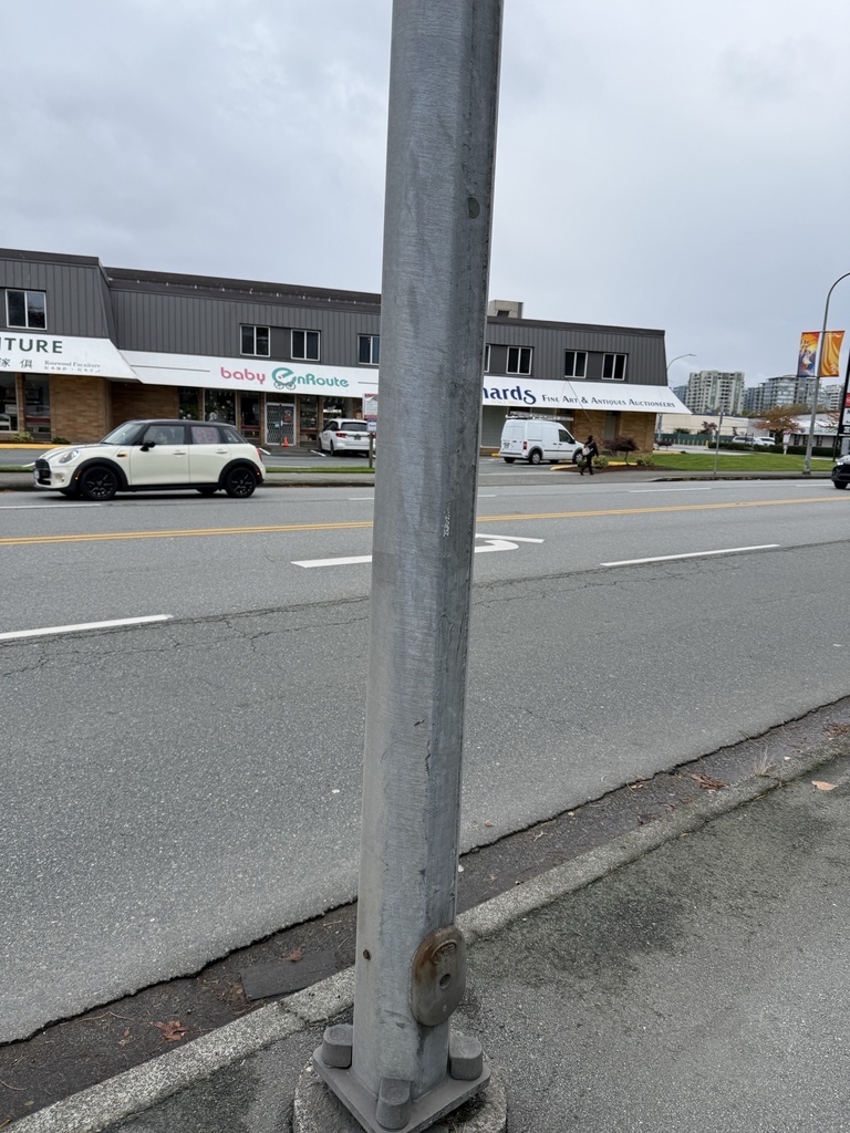 萬聖節 20251026_095900_Ebco Industries @ 7851 Alderbridge Wy.JPG