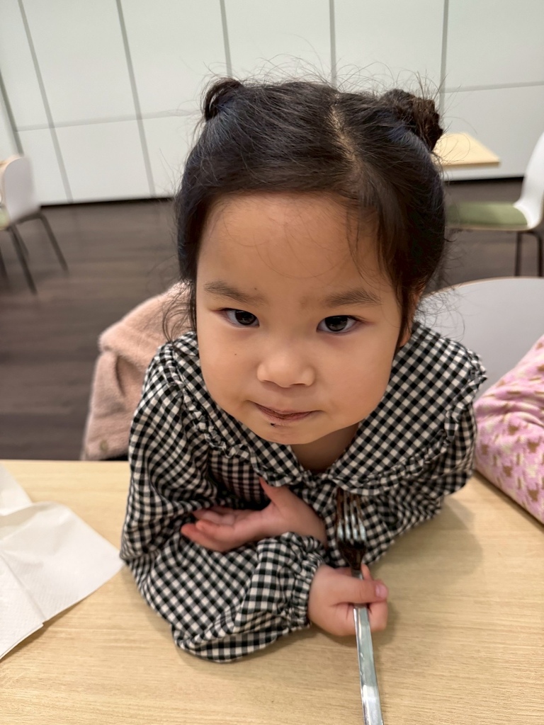 罌粟花日 20251116_191000_Sa_609 Granville St, Vancouver.JPG 罌粟花日 20251116_191000_Sa_609 Granville St, Vancouver.JPG