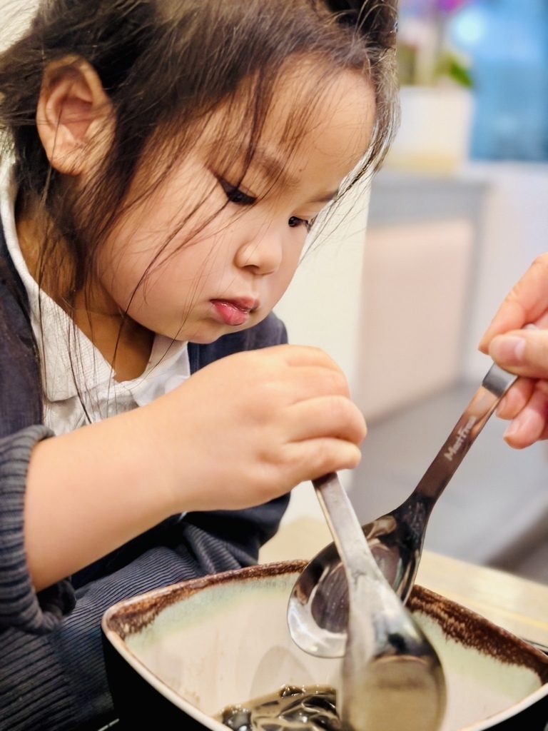 Black Friday (3y11m) Black Friday (3y11m)