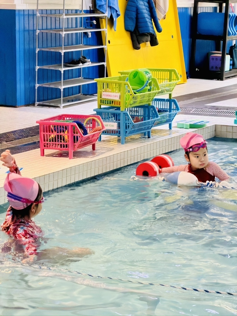 Black Friday (3y11m) Black Friday (3y11m)