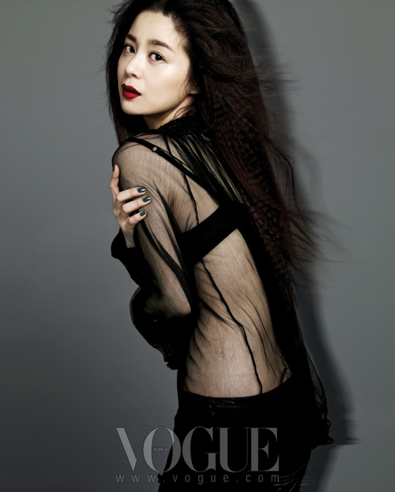 徐寧凞_VOGUE_201211_1