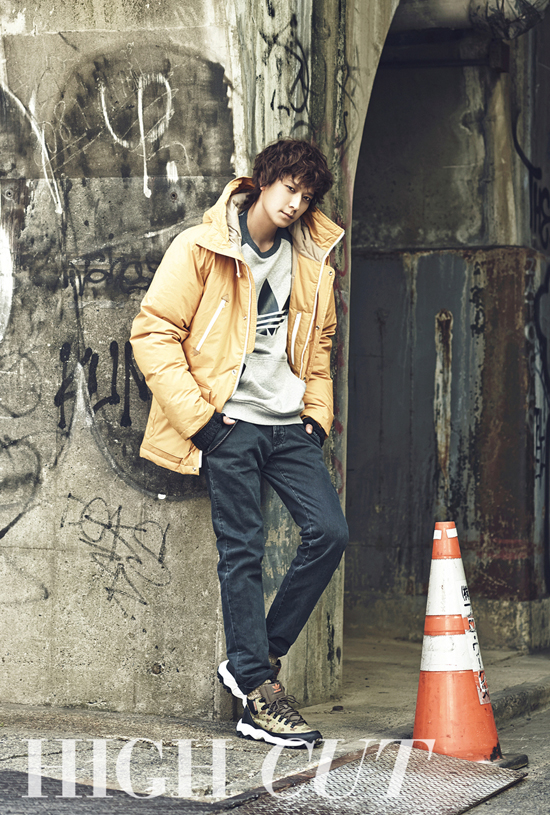 姜東元_HIGH CUT_2013(112)_02