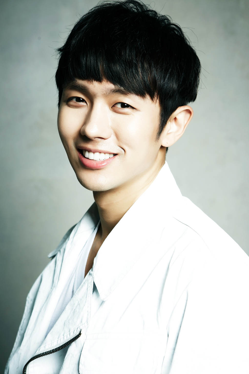 2am任瑟雍确定出演新剧《浩九的爱》 饰不败神话律师