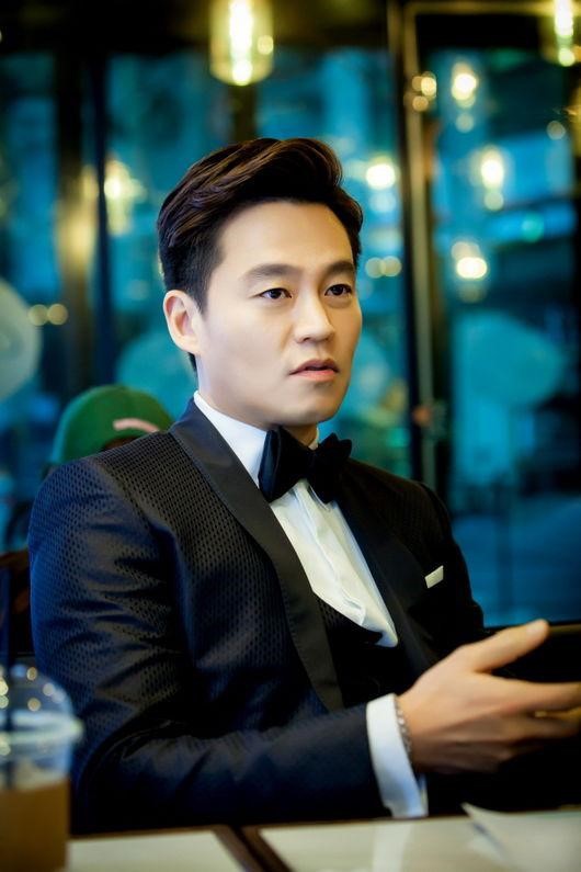 李瑞鎮接受媒體訪問 稱《結婚契約》正愉快拍攝中 李瑞鎮接受媒體訪問 稱《結婚契約》正愉快拍攝中