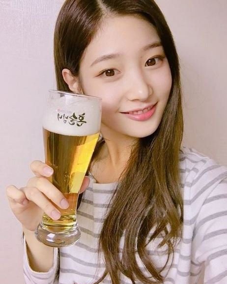 DIA全員友情客串《獨酒男女》 為鄭彩妍應援 DIA全員友情客串《獨酒男女》 為鄭彩妍應援