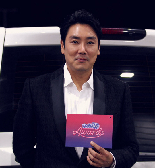 趙震雄獲「tvN 10 Awards」大獎 獎感言頗具深度