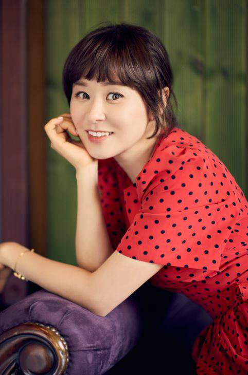 崔江姬採訪談童顏秘訣：天生的