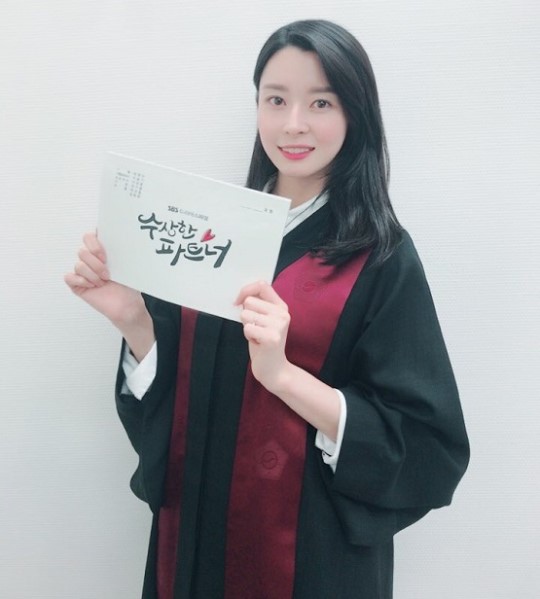 《奇怪的搭檔》今晚收官 娜拉曝感言致謝觀眾 《奇怪的搭檔》今晚收官 娜拉曝感言致謝觀眾