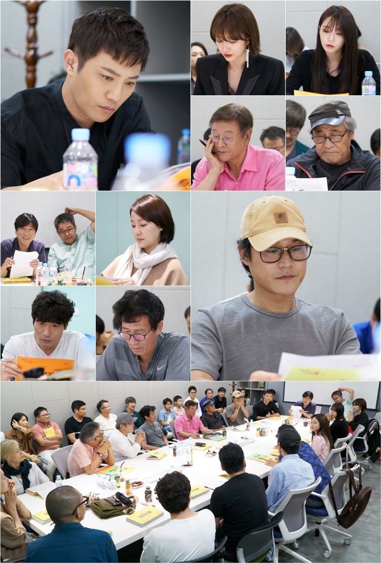 晉久、高俊熙、鄭恩地主演JTBC新劇《Untouchable》劇本排練現場